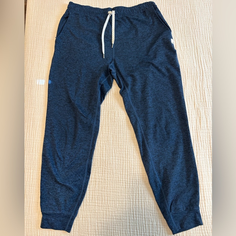 Vuori joggers women’s size small